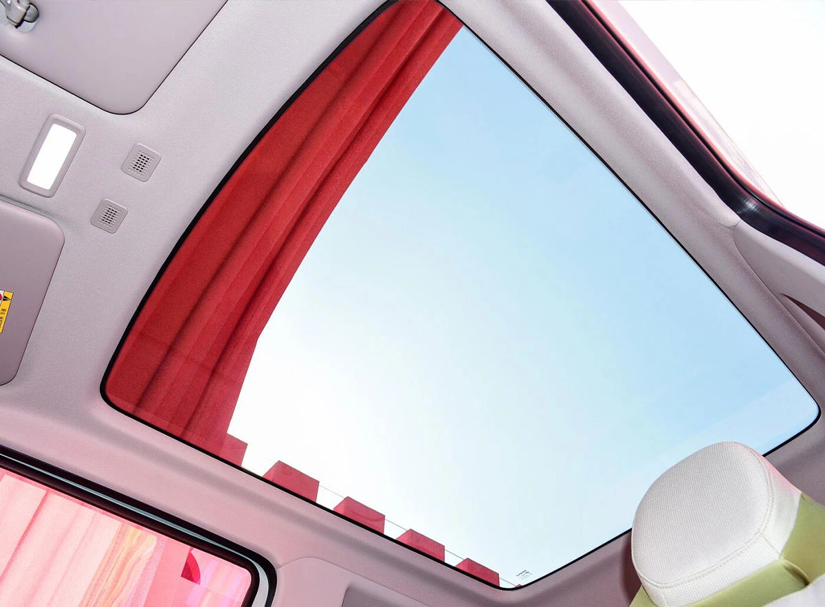 Closed-Panoramic-Skylight